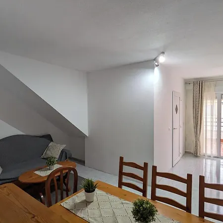 Cozy Near The Sea Appartement