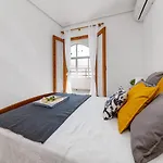 Апартаменты Cozy Near The Sea
