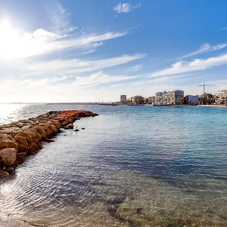 Cozy Near The Sea شقة تورّيفيِخا